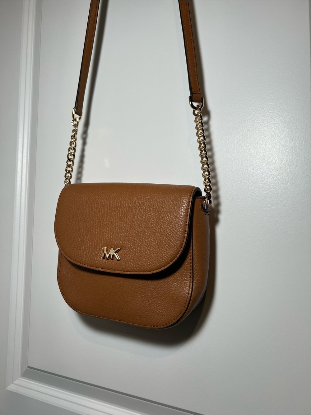 Michael Kors Tan Pebbled Leather Crossbody Bag | Gold Hardware - Picture 10 of 16